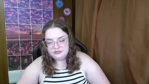 Snapshot of teasing_dora chatting on 06-30-26, 06:20 Teasing Dora online show from 06-30-26, 06:20