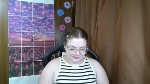 Snapshot of teasing_dora chatting on 07-22-26, 12:35 Teasing Dora online show from 07-22-26, 12:35