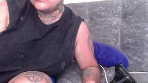 Snapshot of techno_420 chatting on 06-01-26, 04:41 Charlee He online show from 06-01-26, 04:41