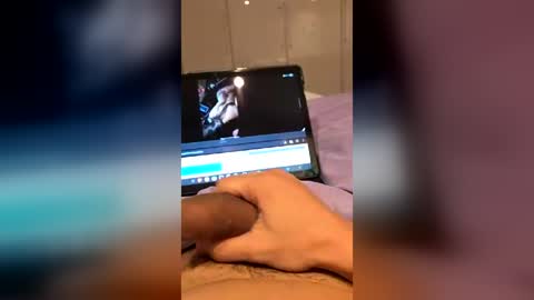 Mia And Teddy online show from 07-12-26, 06:37