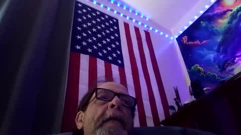 Snapshot of tedestep2 chatting on 02-08-26, 02:04 tedestep2 online show from 02-08-26, 02:04