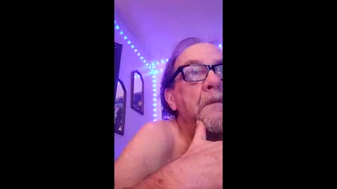 Snapshot of tedestep2 chatting on 04-23-26, 02:13 tedestep2 online show from 04-23-26, 02:13