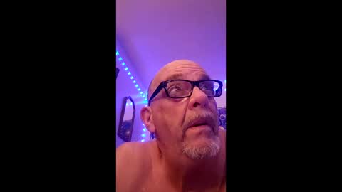 Snapshot of tedestep2 chatting on 04-25-26, 04:37 tedestep2 online show from 04-25-26, 04:37