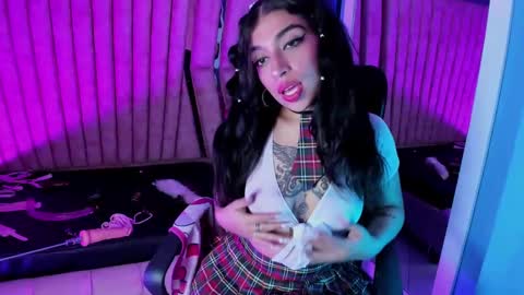 Tayloor online show from 02-10-25, 08:42