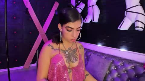 Tayloor online show from 10-18-25, 03:20