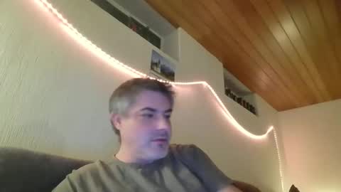 Peter online show from 02-21-25, 07:10