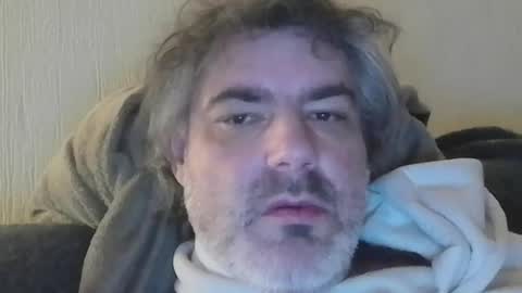 Peter online show from 04-04-26, 01:37