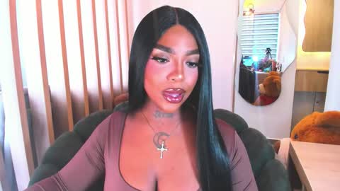 Teerry online show from 10-22-25, 05:13