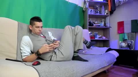 Virg Lszl online show from 11-30-25, 12:20