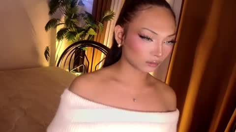 Snapshot of temptation_ashley chatting on 07-30-26, 06:51 temptation_ashley online show from 07-30-26, 06:51