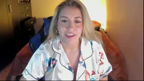 Sara online show from 04-28-26, 05:45