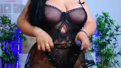Snapshot of temptingluna_ chatting on 07-08-26, 04:17 TemptingLuna online show from 07-08-26, 04:17