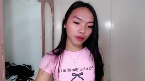 YOGIRL MAXINE online show from 04-11-26, 03:55