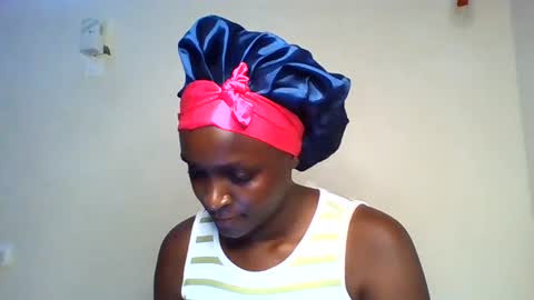 Snapshot of temptress69_tori chatting on 07-07-26, 07:07 Tori online show from 07-07-26, 07:07