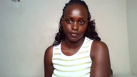 Snapshot of temptress69_tori chatting on 07-13-26, 07:27 Tori online show from 07-13-26, 07:27