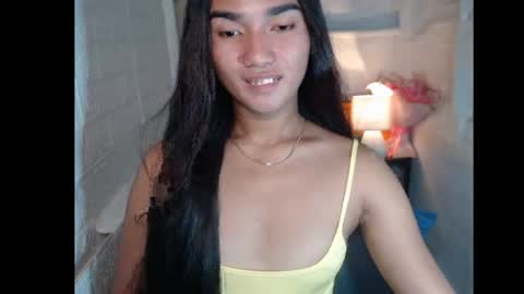 Snapshot of temtaionoflust chatting on 04-22-26, 02:40 TransGoddessZhandria online show from 04-22-26, 02:40
