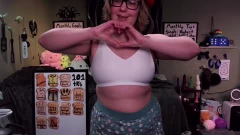 Pixie and Tentacle Overlord online show from 01-10-25, 11:29