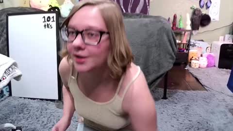 Pixie and Tentacle Overlord online show from 02-10-25, 11:13