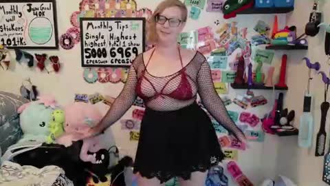 Snapshot of ten_tickle_pixie chatting on 06-22-26, 10:07 Pixie and Tentacle Overlord online show from 06-22-26, 10:07