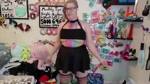 Snapshot of ten_tickle_pixie chatting on 06-26-26, 10:14 Pixie and Tentacle Overlord online show from 06-26-26, 10:14