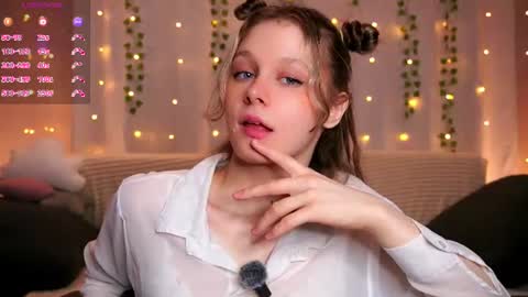 Snapshot of tender__beauty chatting on 07-05-26, 05:53 Hey Im Aneta online show from 07-05-26, 05:53
