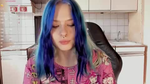 Snapshot of tender__kitty chatting on 09-09-25, 12:26 Sue online show from 09-09-25, 12:26