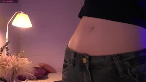 Amina online show from 12-18-25, 10:32