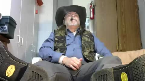 Tennredneck online show from 02-05-26, 03:00