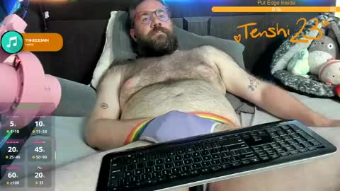 Snapshot of tenshi23 chatting on 06-06-26, 05:23 Matt online show from 06-06-26, 05:23