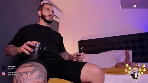 Teo Ferrer online show from 11-10-25, 08:41