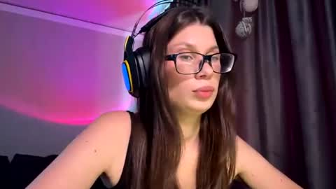 Snapshot of teofilaliesmann chatting on 07-23-26, 07:50 Eva online show from 07-23-26, 07:50