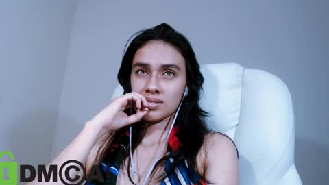 Lisa online show from 12-24-24, 04:44