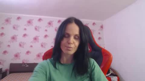 Snapshot of teresalovex chatting on 10-12-25, 12:59 teresalovex online show from 10-12-25, 12:59