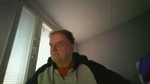 tero007 online show from 10-16-25, 06:36