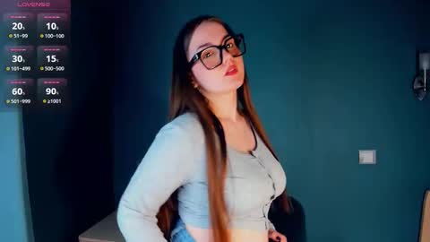 Julia online show from 02-13-26, 05:20