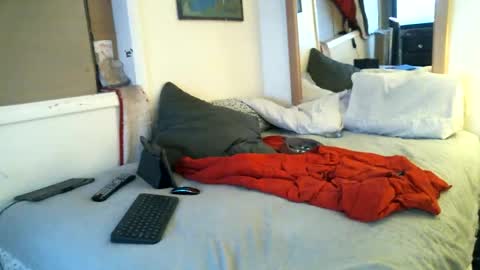 Axle online show from 01-04-25, 06:52