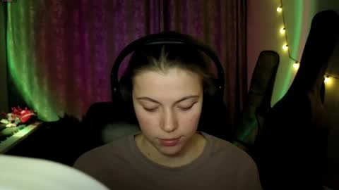 Anny Simpson online show from 03-29-26, 08:09