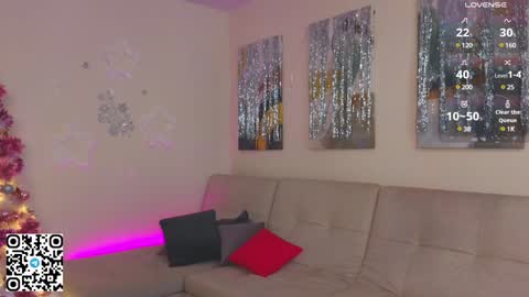 Tessa online show from 12-27-24, 05:42