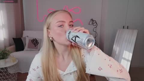 TessaHamilton online show from 03-15-26, 09:48