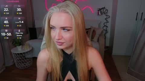 TessaHamilton online show from 04-26-26, 10:13