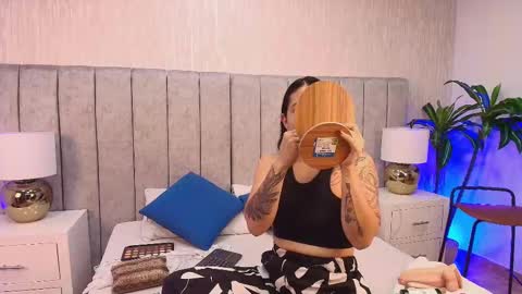 Cristina online show from 10-07-25, 01:30