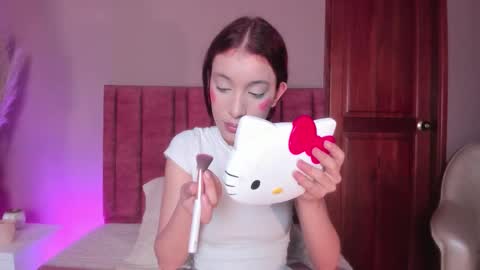 Tessamonroee online show from 02-18-26, 08:16