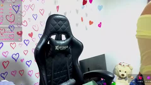Snapshot of tessawhisnton chatting on 07-18-26, 03:49 Tessy online show from 07-18-26, 03:49