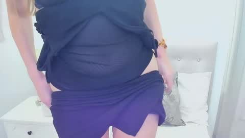 Snapshot of tesslovely chatting on 05-30-26, 05:15 Tess online show from 05-30-26, 05:15