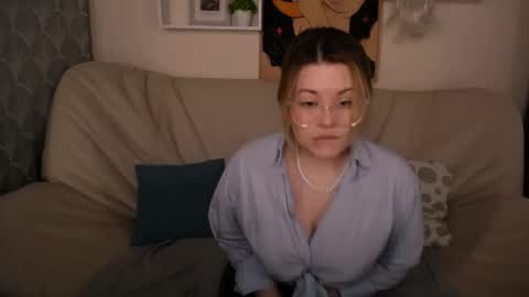 TESSA online show from 01-04-25, 03:07