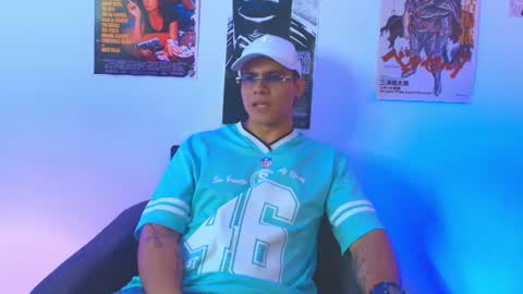 Snapshot of tette_valentine chatting on 07-19-26, 02:43 tette_valentine online show from 07-19-26, 02:43