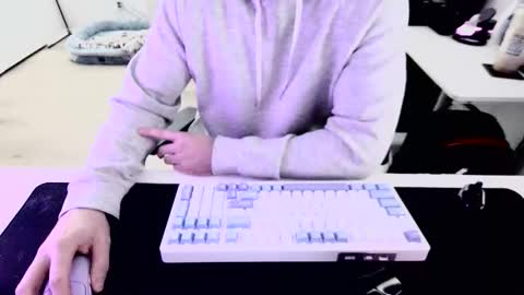 Snapshot of texasstrill chatting on 03-23-26, 04:33 texasstrill online show from 03-23-26, 04:33