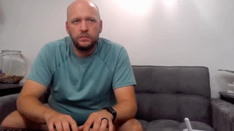 ThicThighsBlueEyes online show from 09-10-25, 07:30