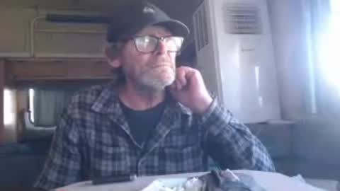 Snapshot of tezzar1 chatting on 07-12-26, 04:25 tezzar1 online show from 07-12-26, 04:25
