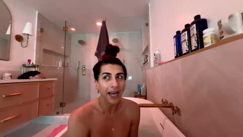 Snapshot of tgirltoesx chatting on 02-10-26, 08:02 babygirlmami online show from 02-10-26, 08:02